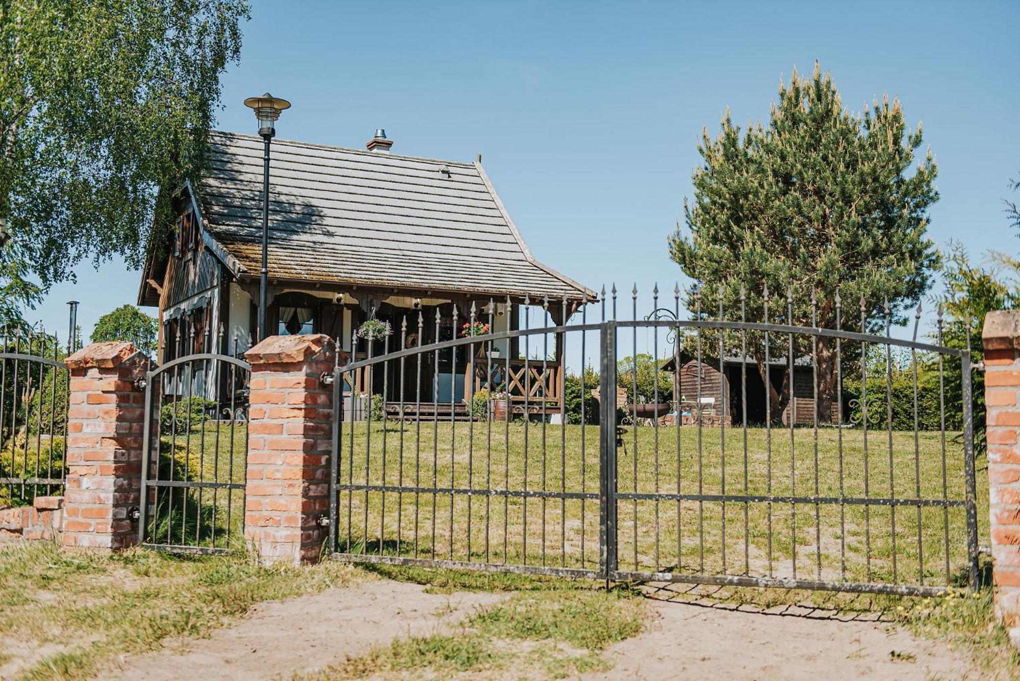 Rajski Domek Nad Jeziorem Radacz Villa Borne Sulinowo Eksteriør billede